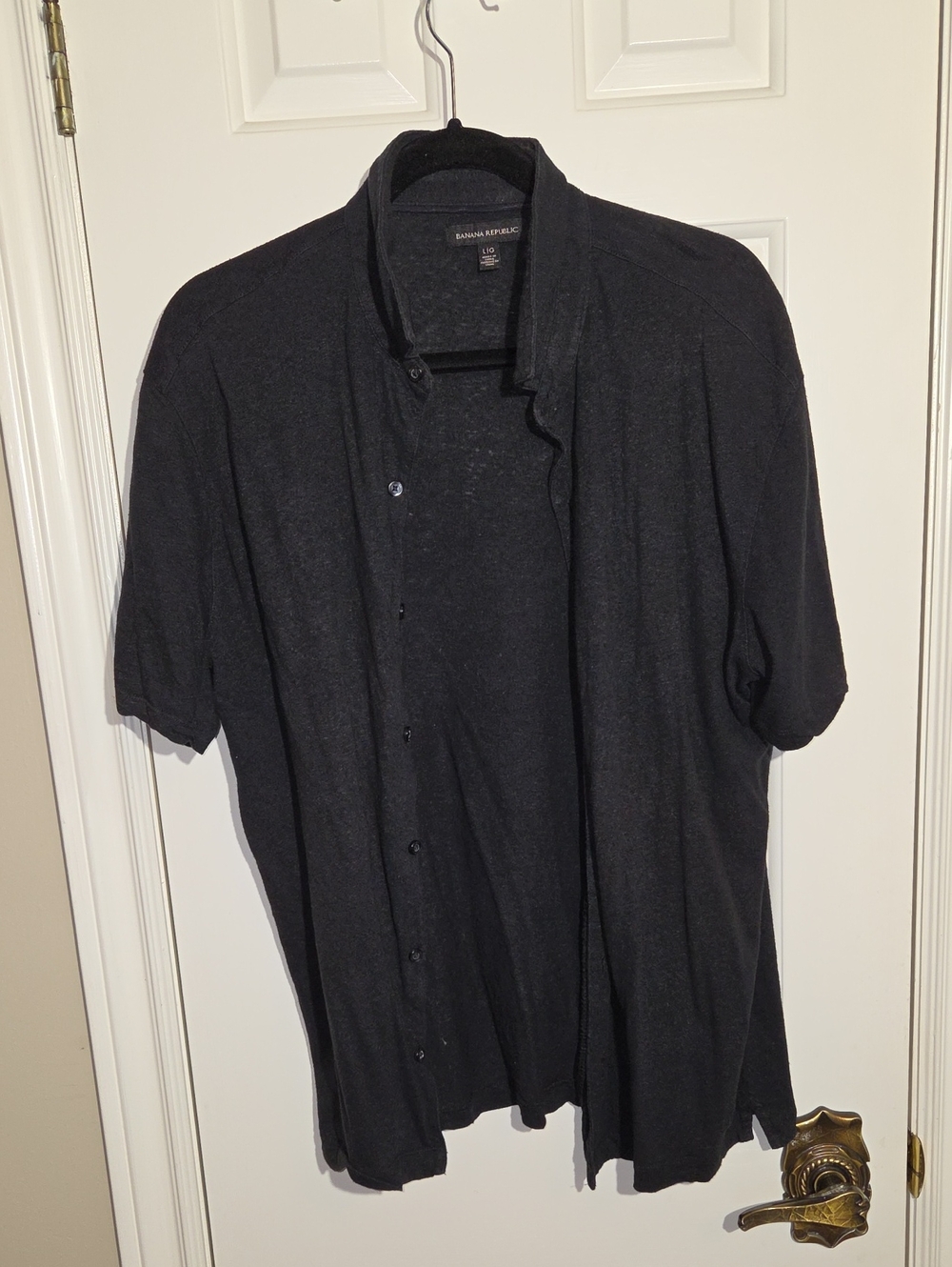 Banana Republic Men's Black Short Sleeve Button-Down Knit Shirt